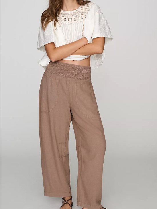 Pilcro Pants - NWT Pilcro The Reese Mid Rise Cropped Barrel Pant/ Mushroom/ L